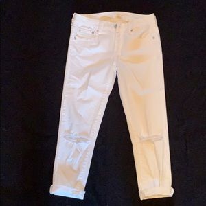 White cropped American eagle jeans